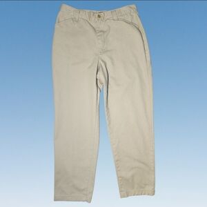 Riders by Lee Casuals Women’s Pants Size 10P Beige Khakis 27” Inseam